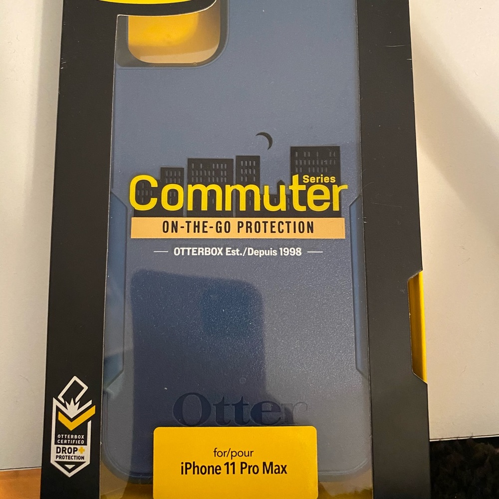 iphone 11 pro max otter box case